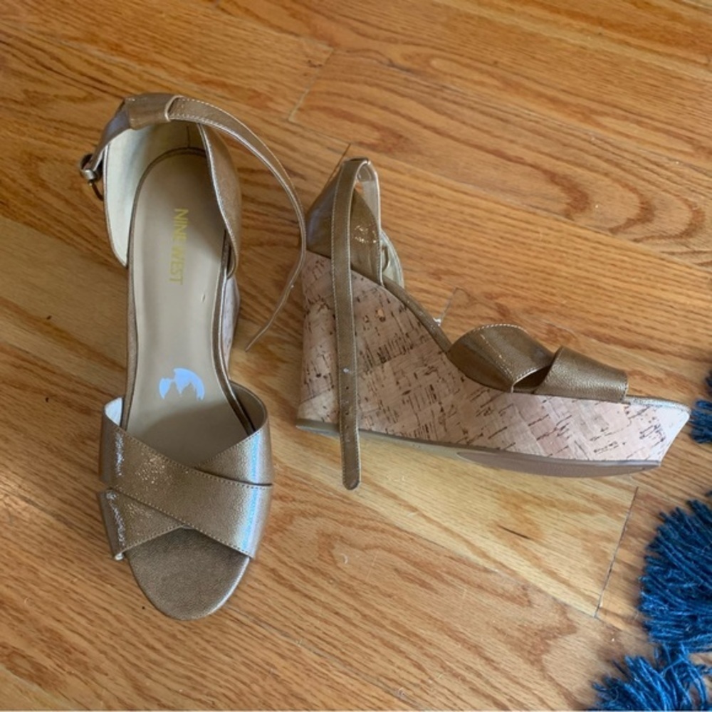 Nine West gold wedge sandals​​​